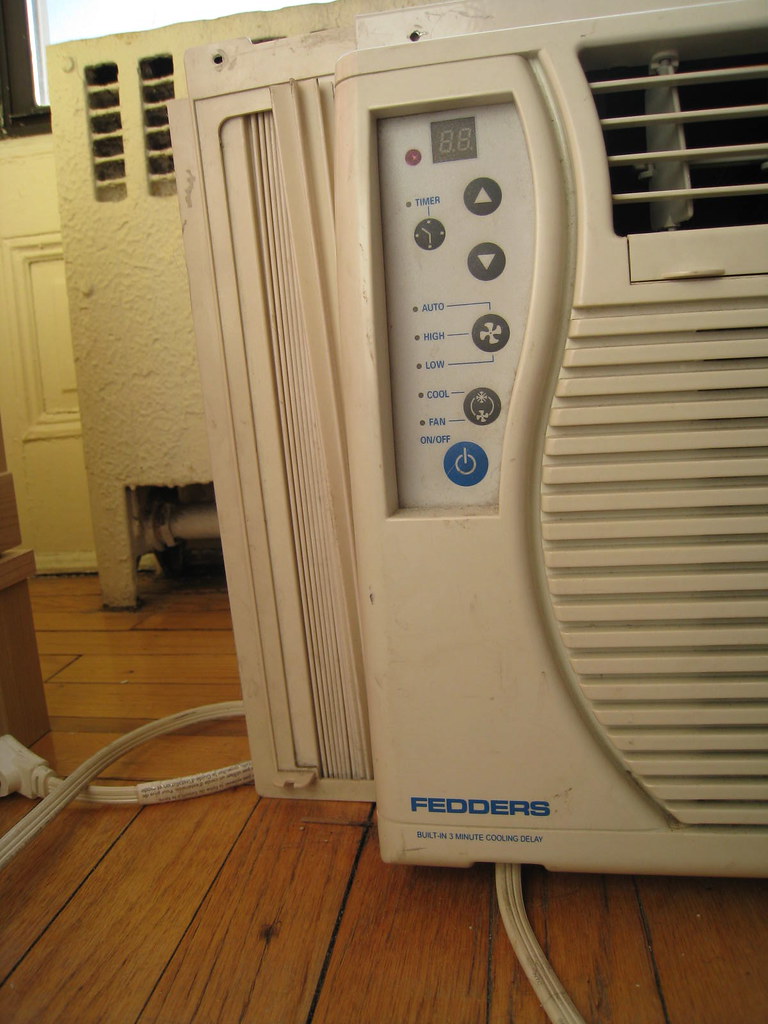 FEDDERS AIR CONDITIONER