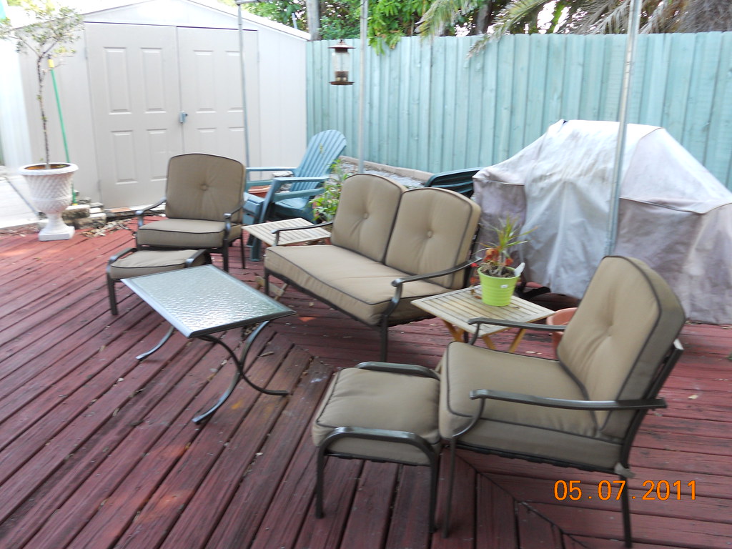 PATIO FURNITURE BED BATH