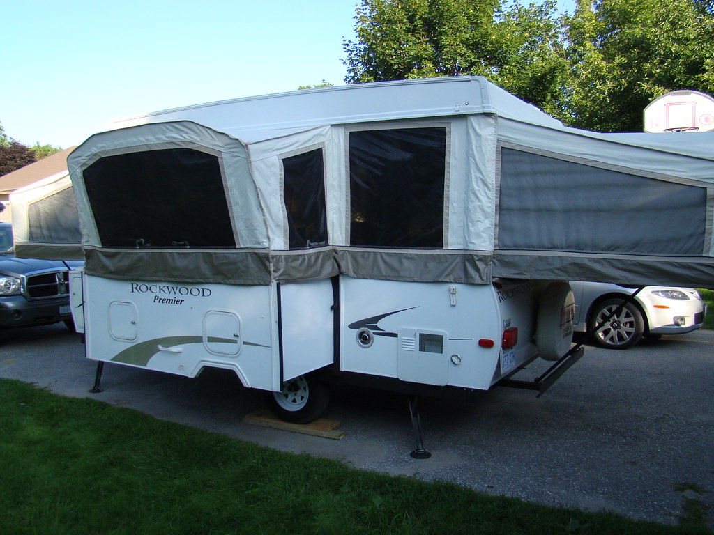 ROCKWOOD TENT TRAILERS