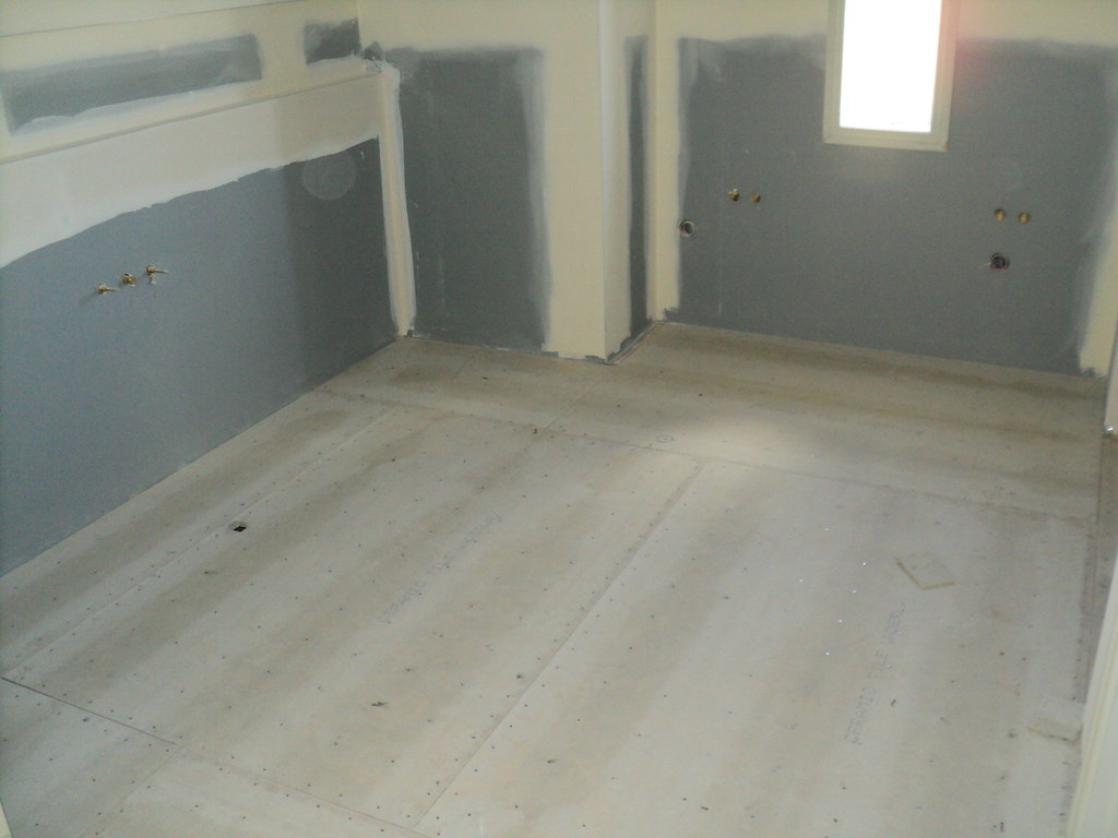 CERAMIC TILE UNDERLAY