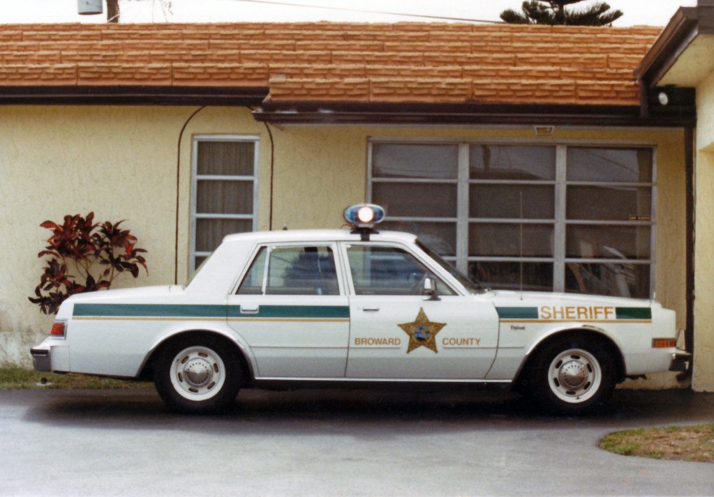 USED OFFICE FURNITURE BROWARD COUNTY