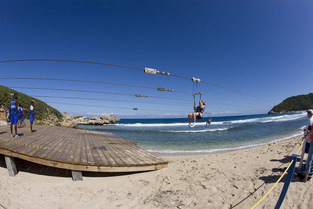 FLIGHT LINE LABADEE
