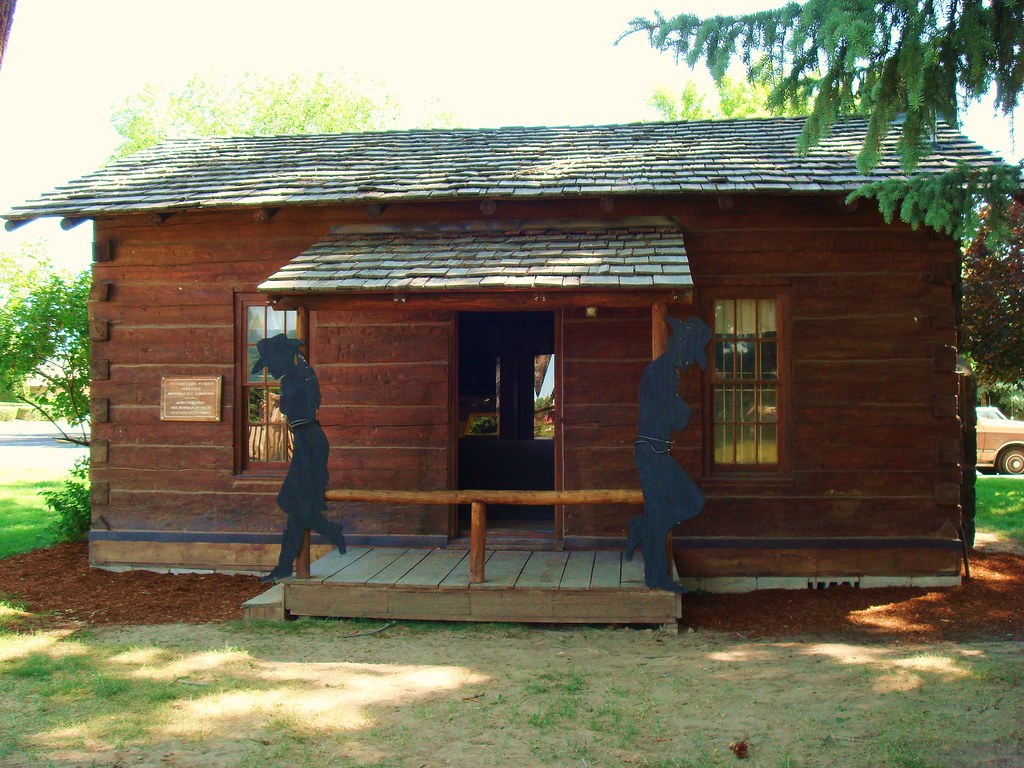 2 BEDROOM LOG CABINS