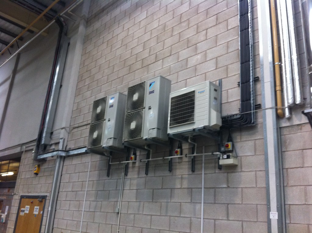 DAIKIN AIR CONDITIONING UNITS