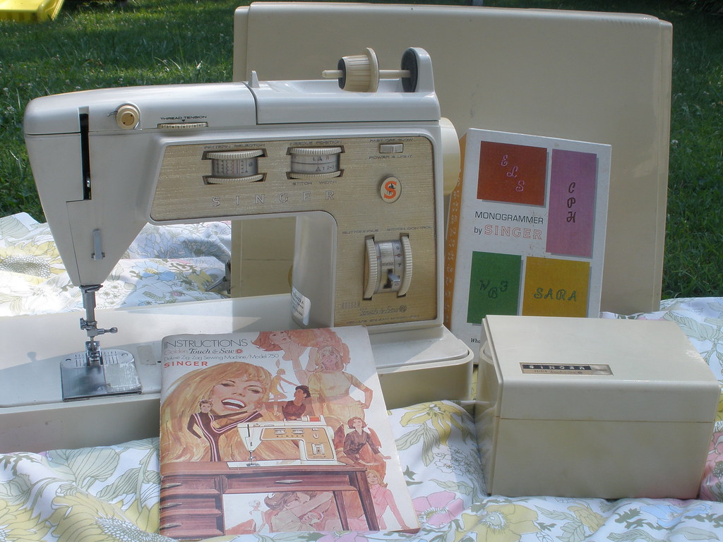 BROTHER VX 950 SEWING MACHINE