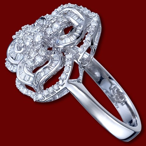 DIAMOND FLOWER ENGAGEMENT RING