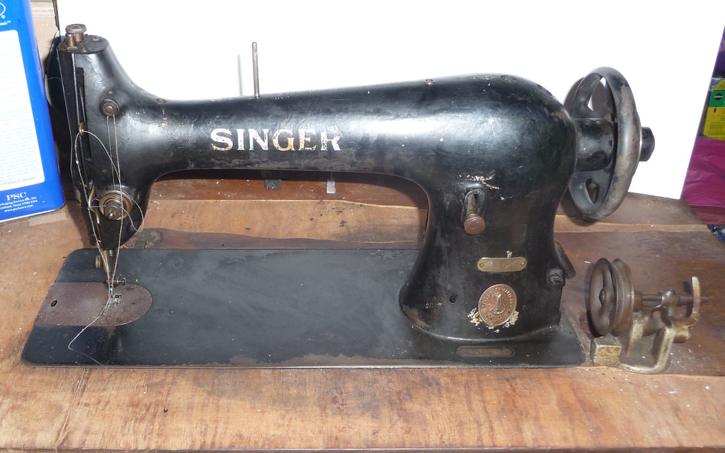 EBAY INDUSTRIAL SEWING MACHINES