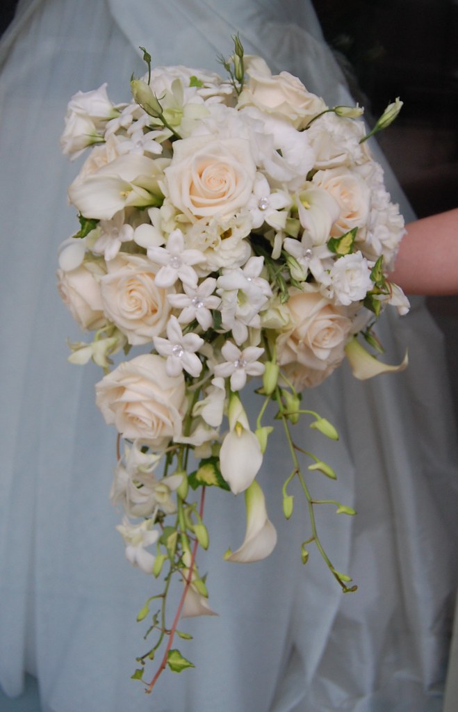 CASCADE BRIDAL BOUQUETS