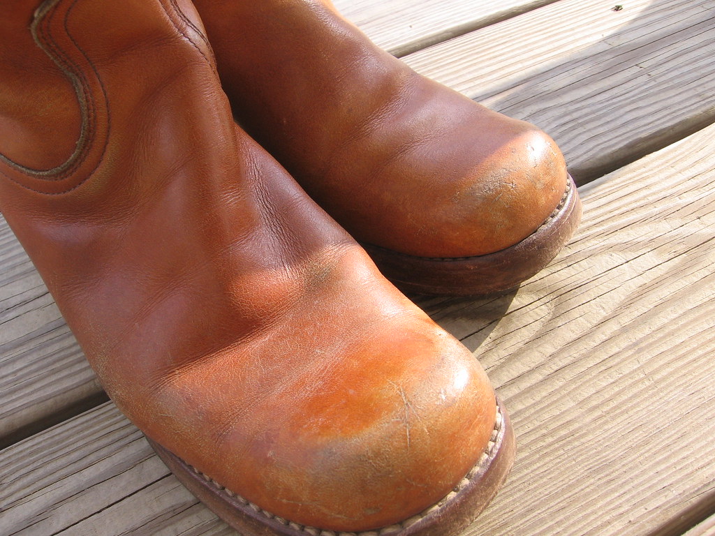 REPAIR SCRATCHED LEATHER SCRATCHED LEATHER ASPHALT ROOF REPAIR
