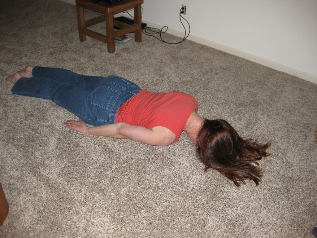 NEW CARPET SMELL CARPET SMELL 2 X 4 RUGS