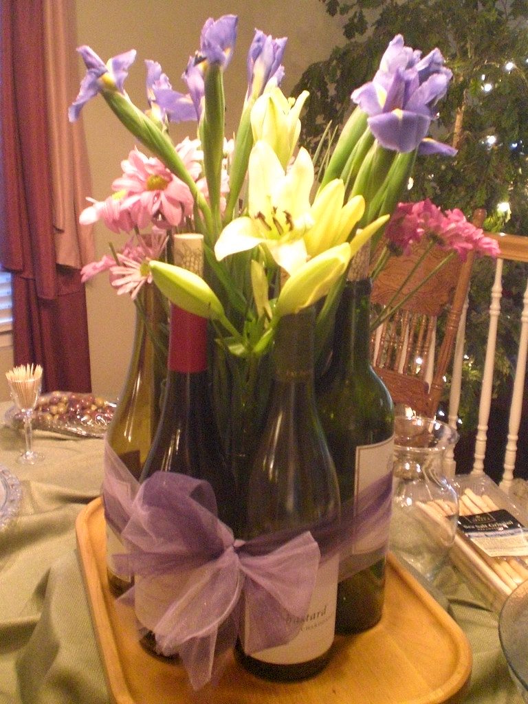 WINE BUFFET TABLE. WINE BUFFET BLACK PEDESTAL TABLE