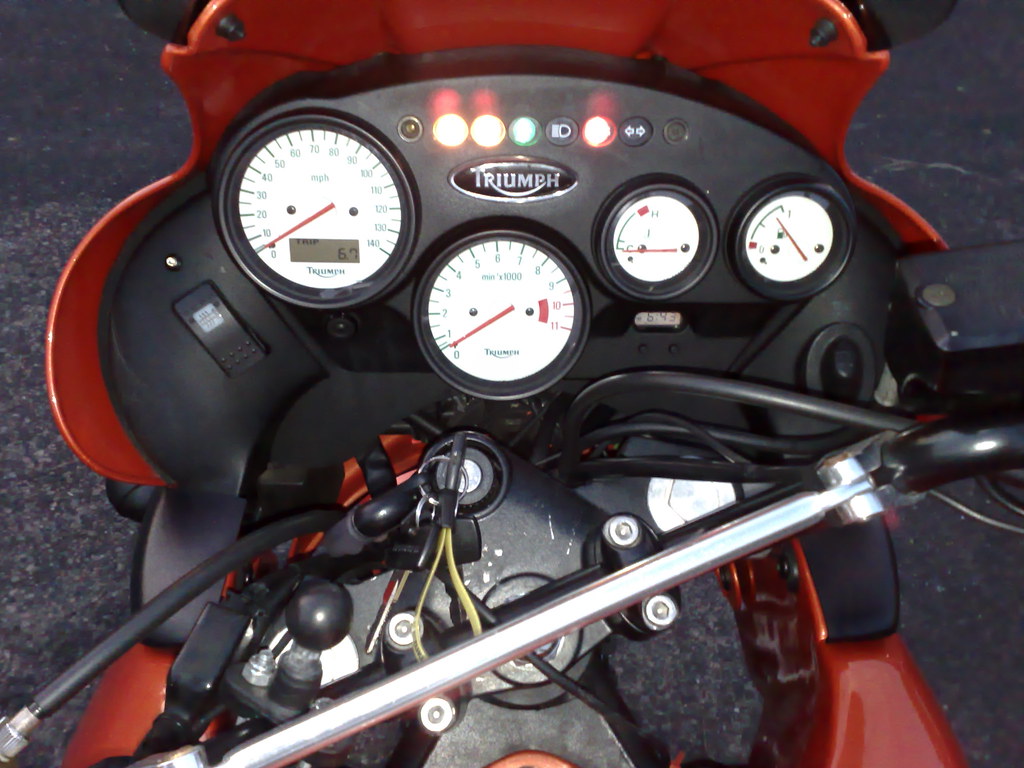 TRIUMPH 415T TREADMILL REVIEW - TREADMILL REVIEW - CHILD EQUIPMENT