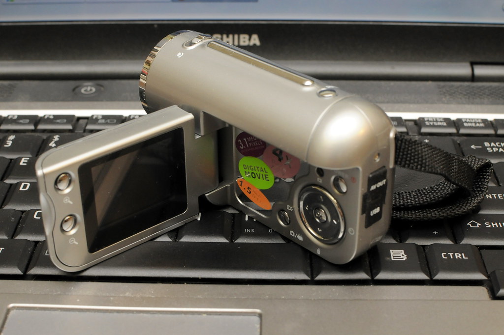 DXG DIGITAL VIDEO CAMERA 506V VIDEO CAMERA 506V AXIS CAMERA STATION ONE