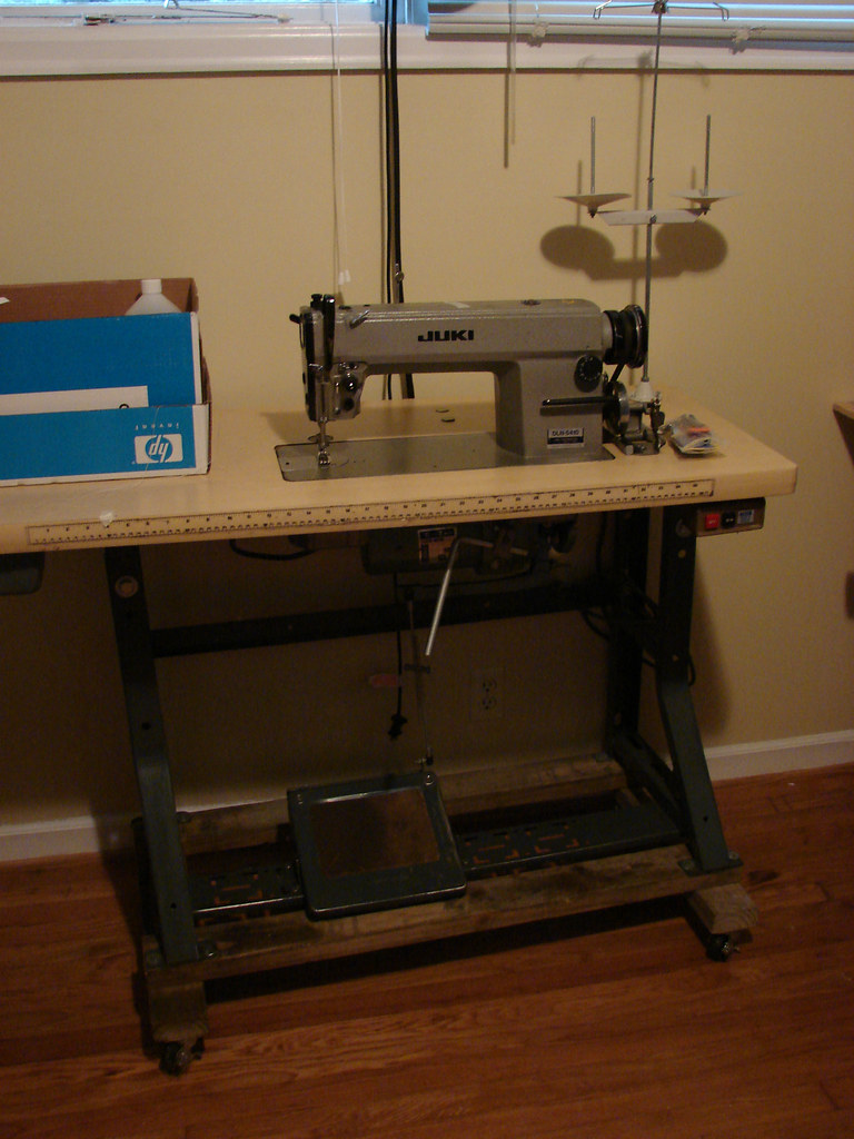 SINGER SAWING MACHINE. SINGER SAWING BERNINA SEWING MACHINES CANADA
