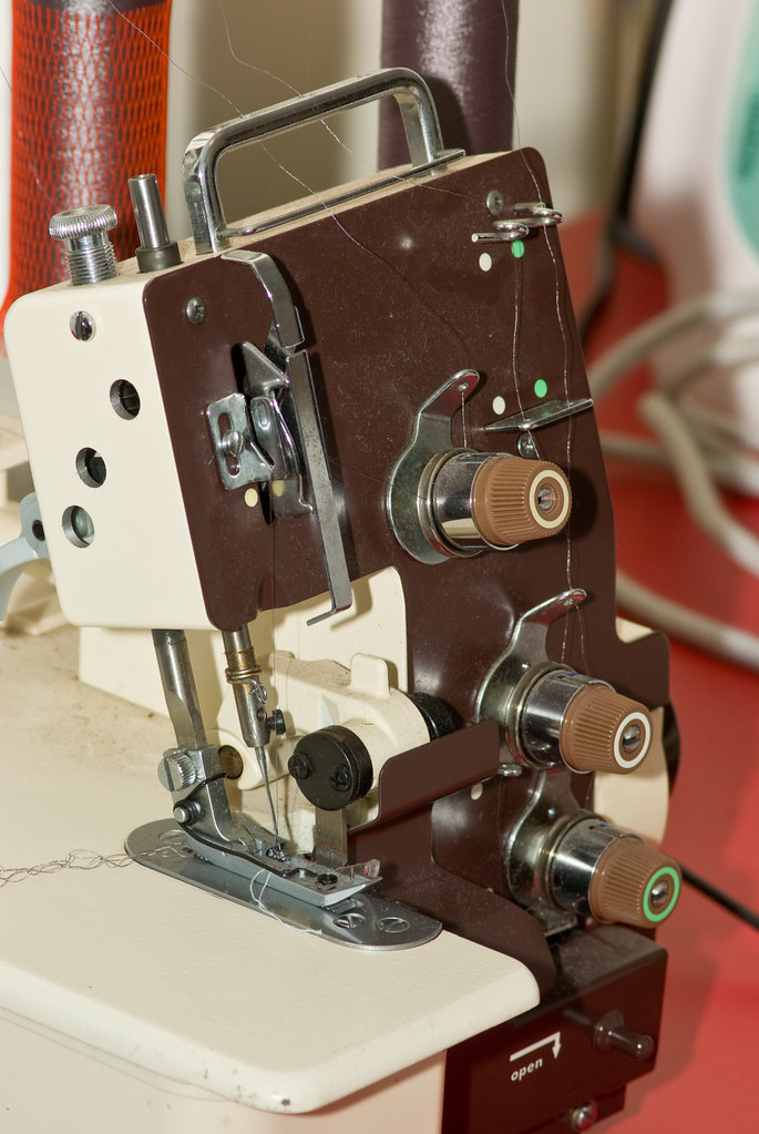 OVERLOCKER FOR SALE OVERLOCKER FOR ANTIQUE TOY SEWING MACHINE