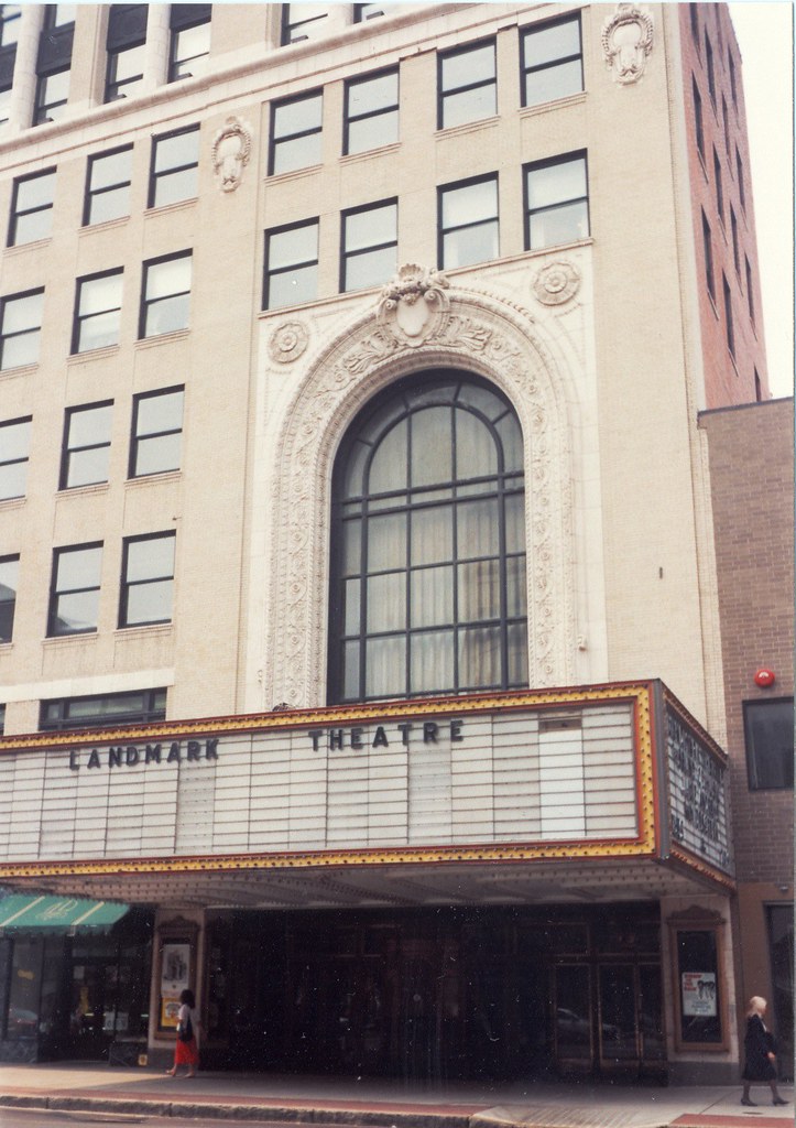 LANDMARK THEATER SYRACUSE THEATER SYRACUSE BROADWAY THEATER SALT