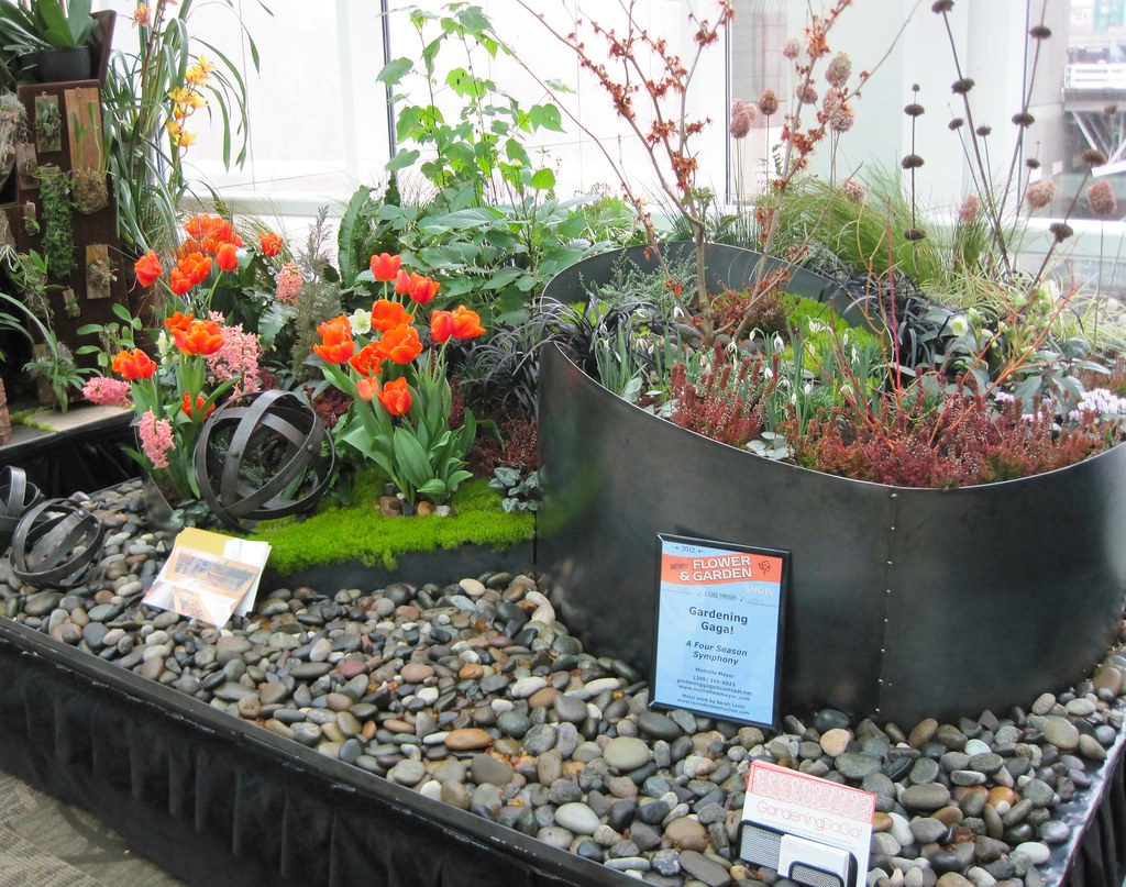 METAL GARDEN FLOWERS METAL GARDEN FLOWERS