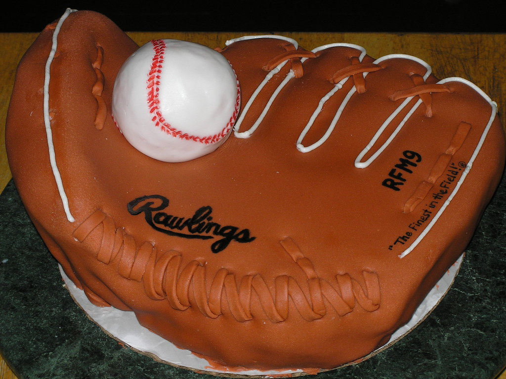 A2K BASEBALL GLOVE