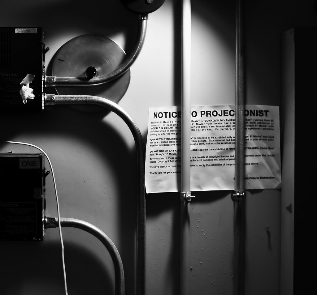 STONY BROOK MOVIE THEATER. STONY BROOK CALIFORNIA THEATER OF THE