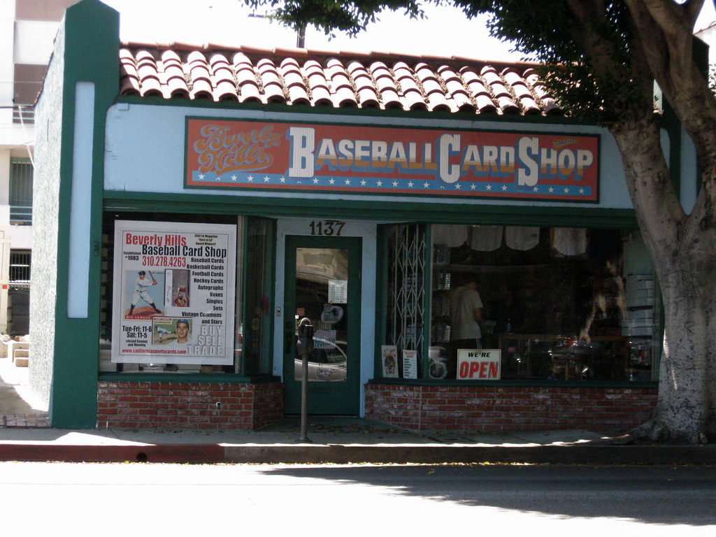 BASEBALL CARD SHOPS