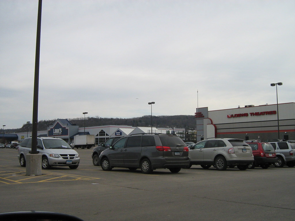 LOEWS THEATER PLAINVILLE LOEWS THEATER PLAINVILLE