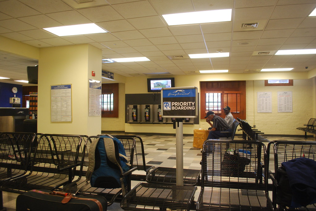 JACKSON MS WHITE PAGES