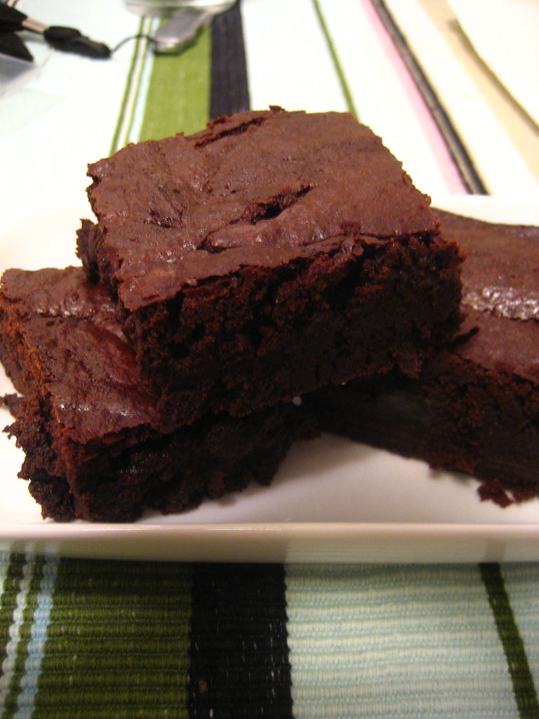 JAMIE OLIVER CHOCOLATE BROWNIES JAMIE OLIVER CHOCOLATE BROWNIES