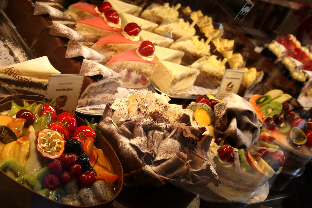 CAKE SHOPS IN LONDON CAKE SHOPS IN LONDON