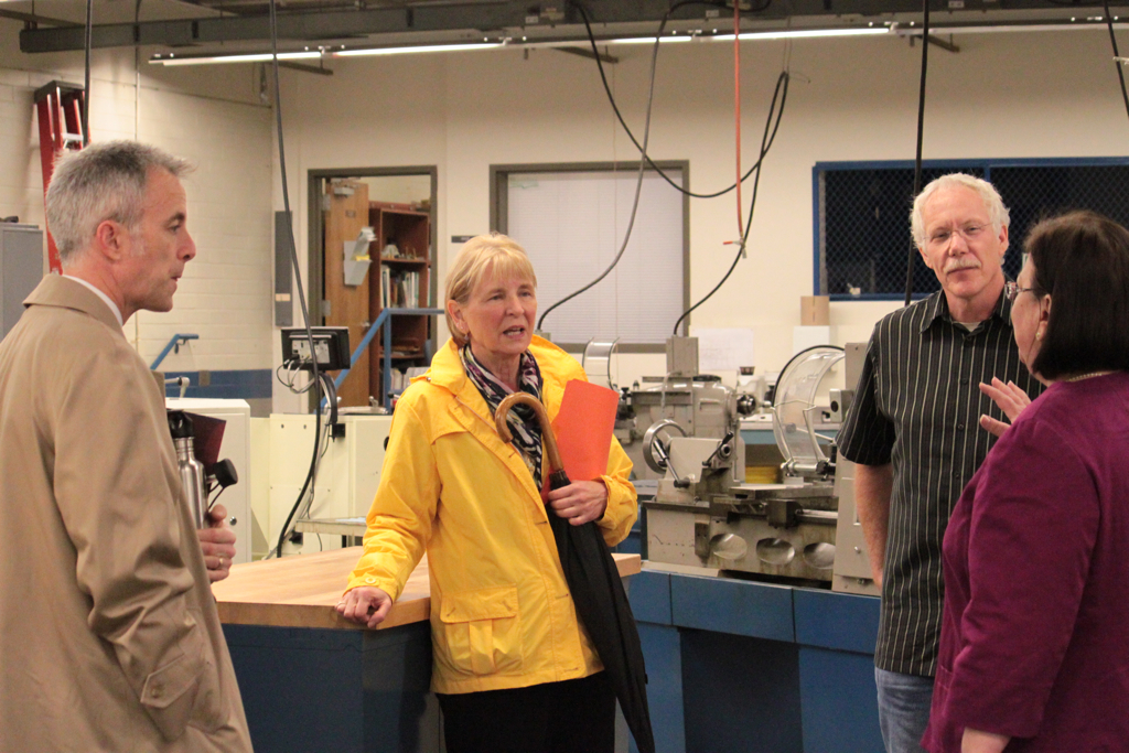 CNC MACHINIST TRAINING CNC MACHINIST CNC MACHINIST