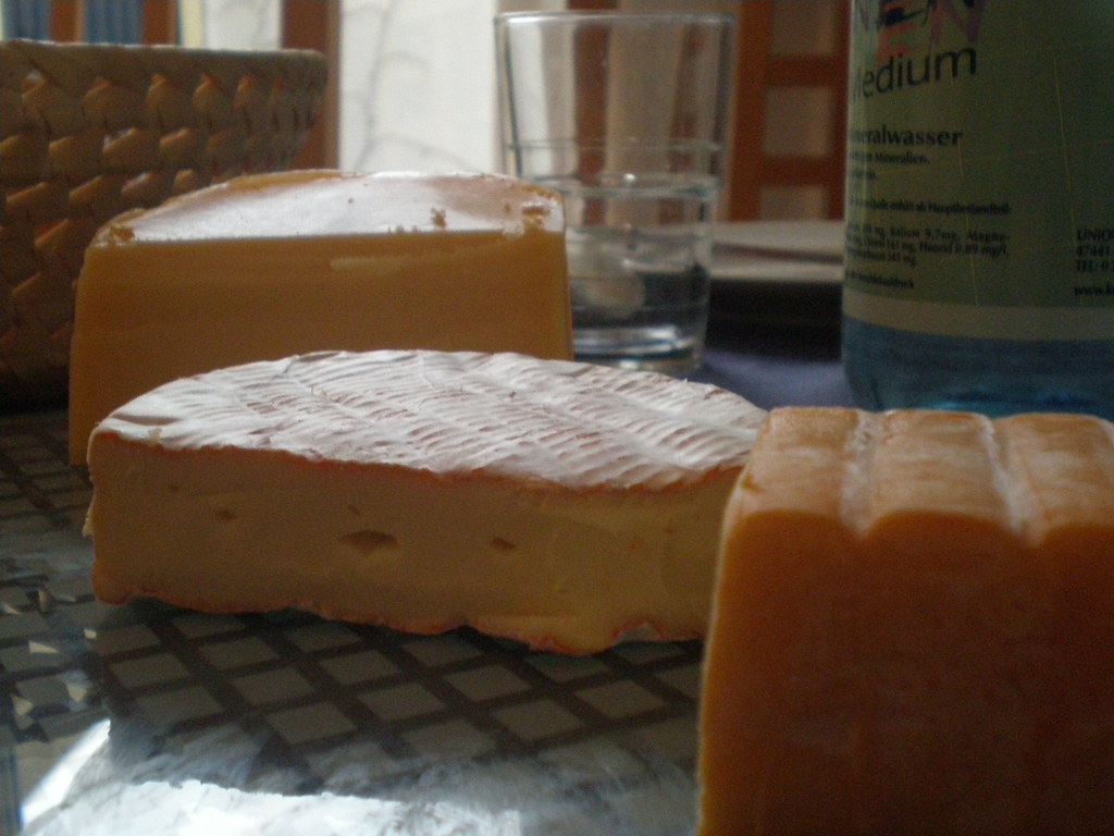 LIMBURGER CHEESE SPREAD LIMBURGER CHEESE Limburger cheese spread