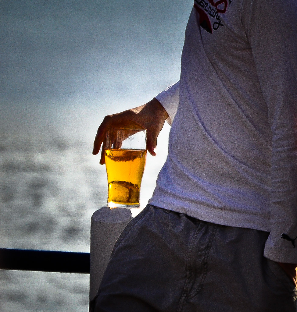 AUSTRALIAN BEER GLASS