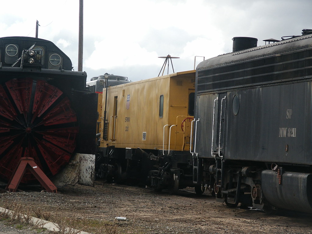 FURNITURE STORES IN ROSEVILLE CA