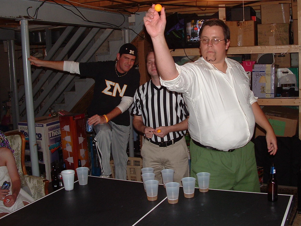 Beer Pong Online Game 99 BOTTLES OF BEER ON THE WALL LYRICS