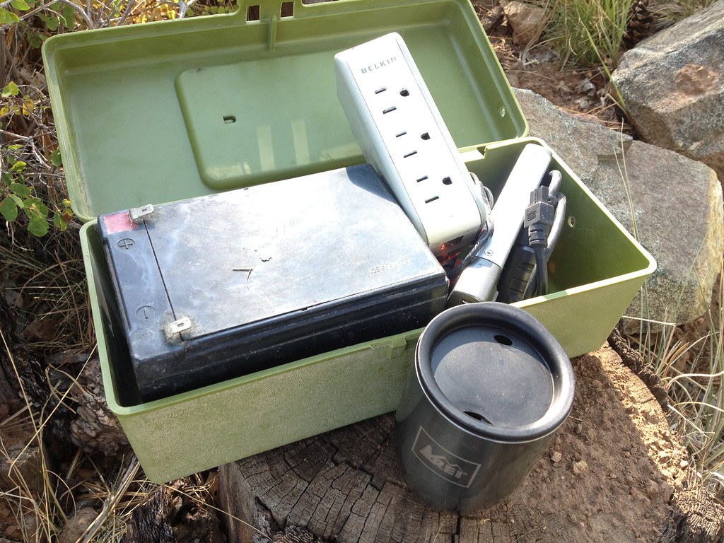 MOTORCYCLE POWER OUTLET MOTORCYCLE POWER OUTLET