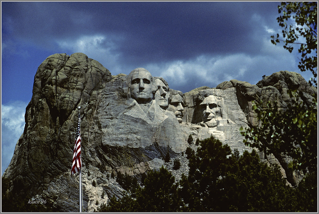 MT RUSHMORE FACTS MT RUSHMORE FACTS
