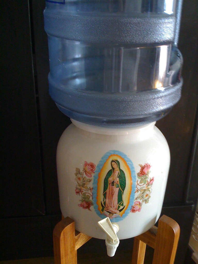 5 GALLON WATER DISPENSER