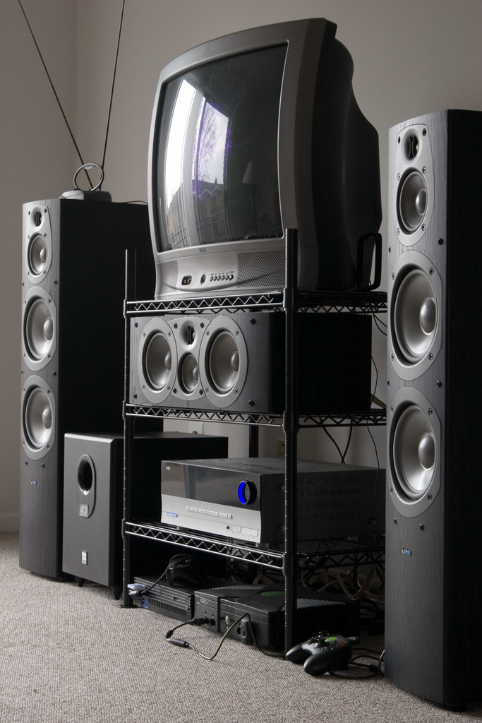 THEATER RESEARCH SPEAKERS THEATER RESEARCH SPEAKERS