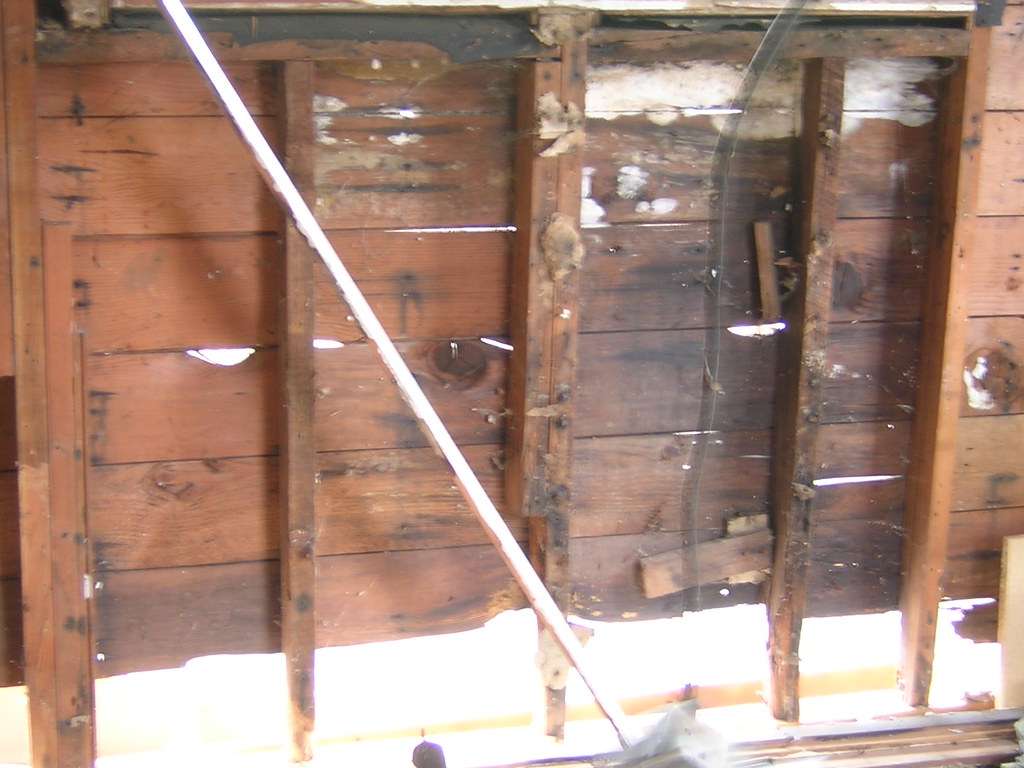 LAUNDRY FAUCET REPAIR