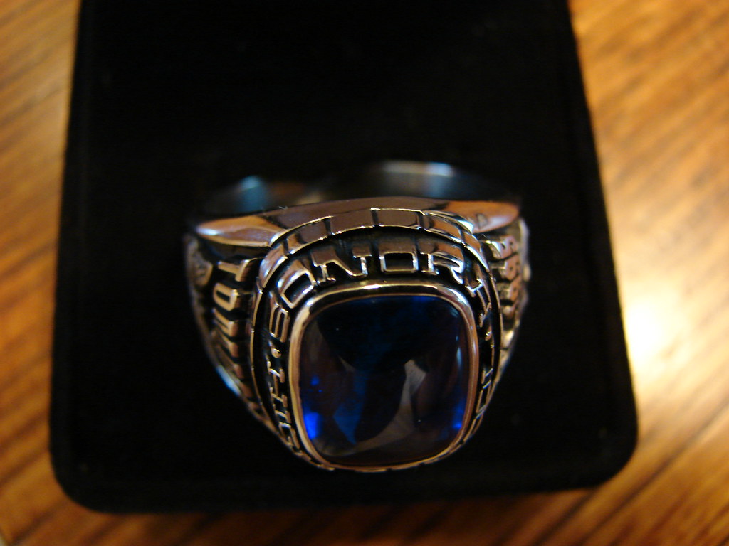 CLASS RING JOSTENS