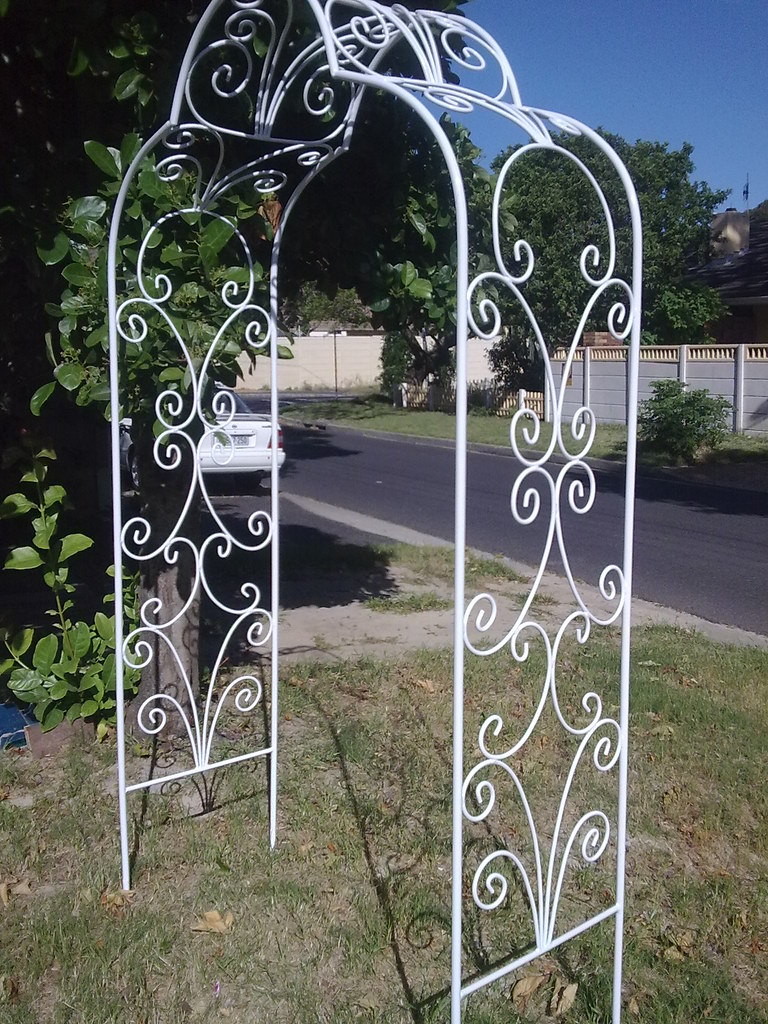 METAL GARDEN ARCHES GARDEN ARCHES Metal Garden Arches Outdoor