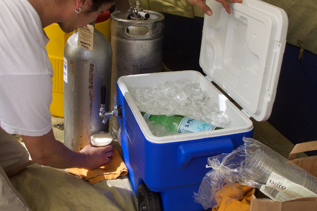 KEG ICE COOLER KEG ICE COOLER