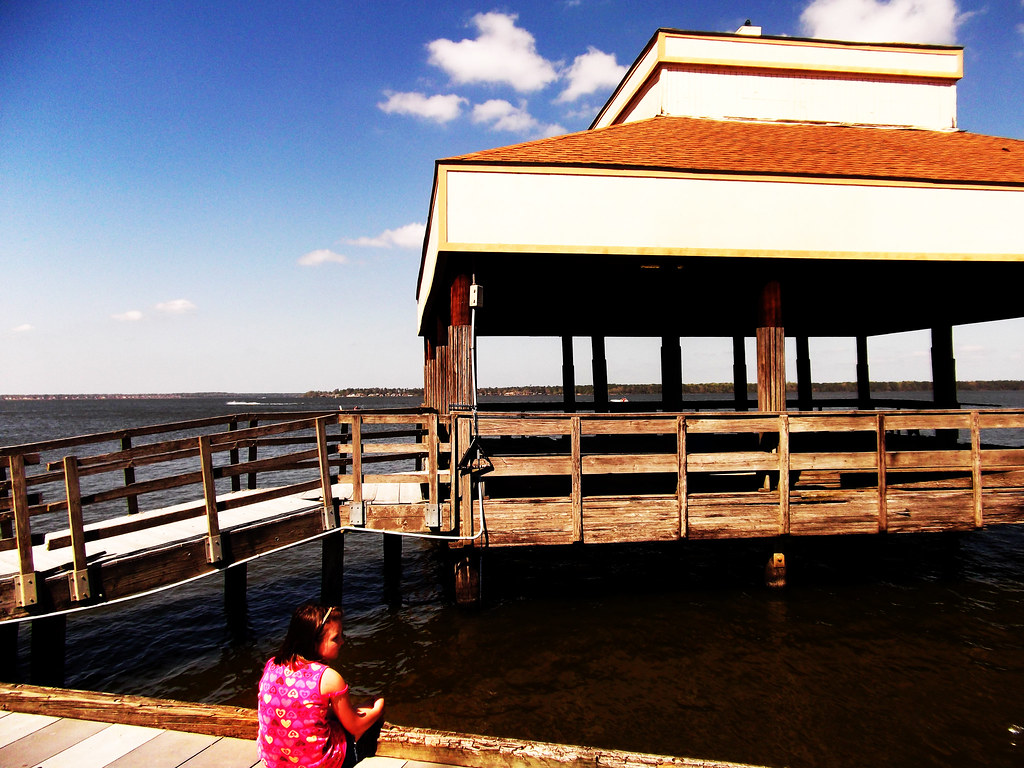 LIFETIME FITNESS LAKE HOUSTON LIFETIME FITNESS LAKE HOUSTON