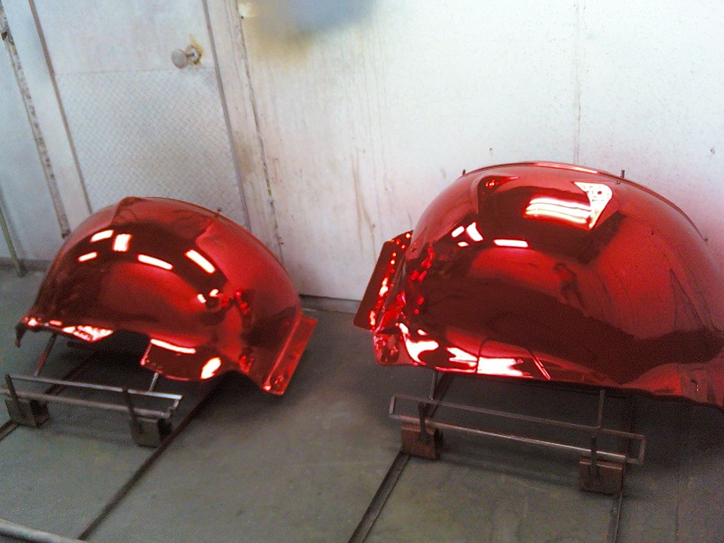 CANDY APPLE RED SPRAY PAINT