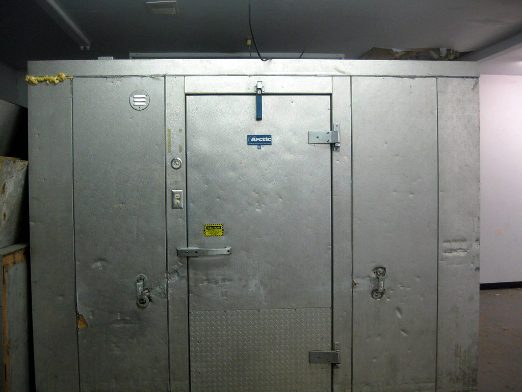 USED WALK IN FREEZER FOR SALE USED WALK IN FREEZER FOR SALE