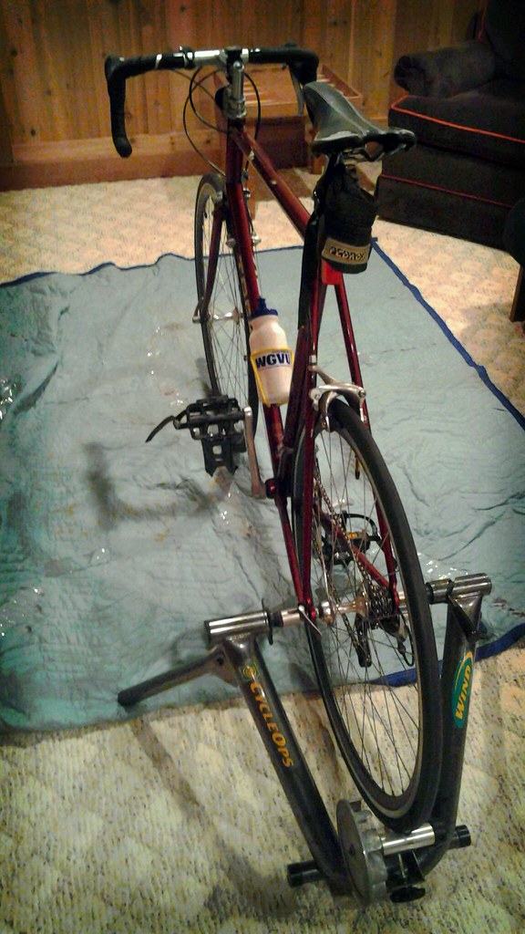 VUELTA USA MAG BICYCLE TRAINER