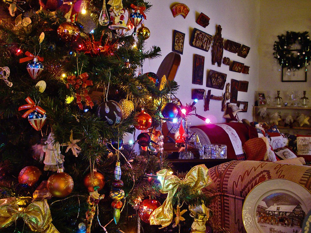 Canadian Tire Christmas Trees 24 INCH RIMS AND TIRES