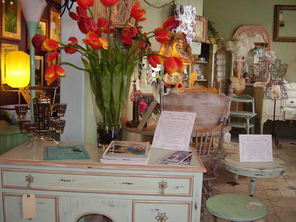 THE FRENCH FURNITURE COMPANY THE FRENCH FURNITURE COMPANY