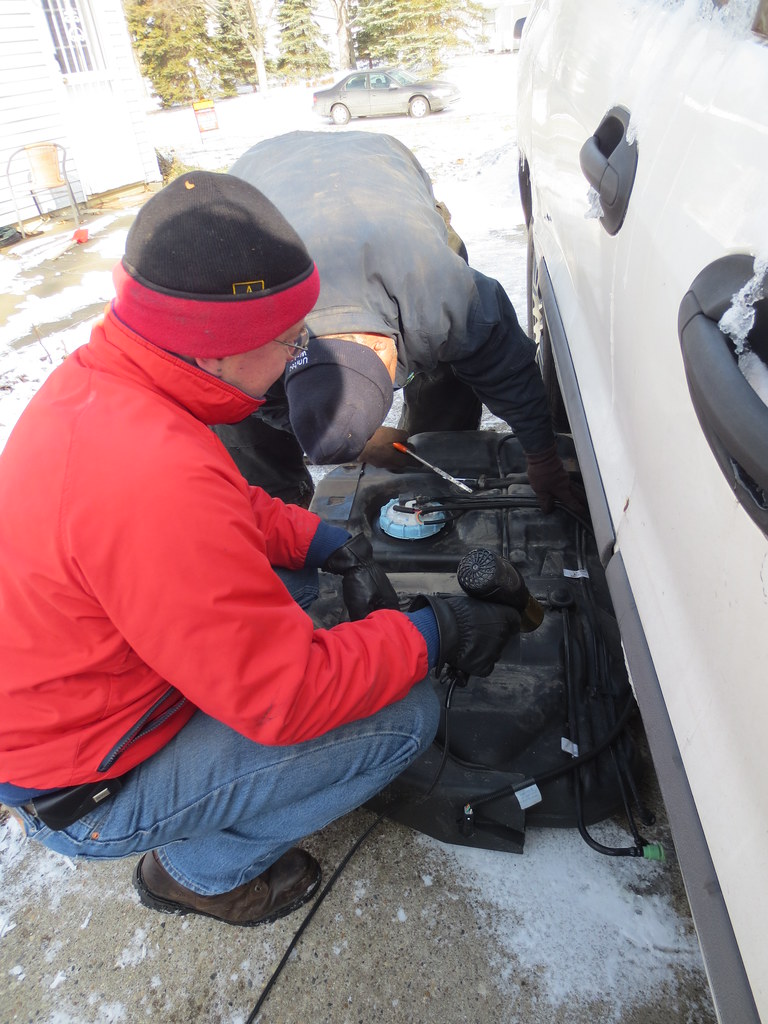 PLASTIC FUEL TANK REPAIR PLASTIC FUEL TANK REPAIR