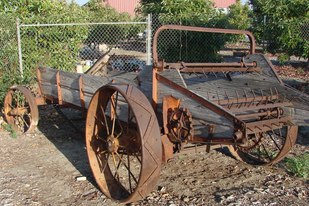 SUNFLOWER FARM EQUIPMENT SUNFLOWER FARM Sunflower farm equipment