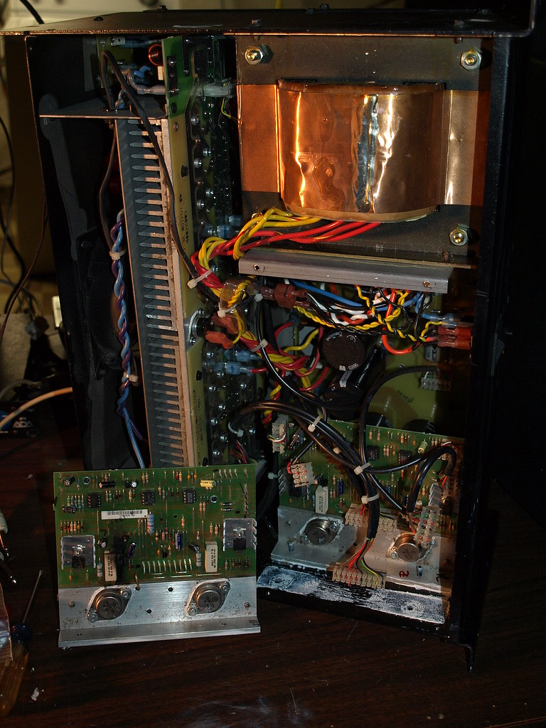 Peavey Amp Repair PC REPAIR PICTURES